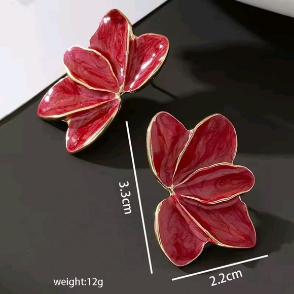 Elegant Red Flower Earrings - Picture 4 of 4